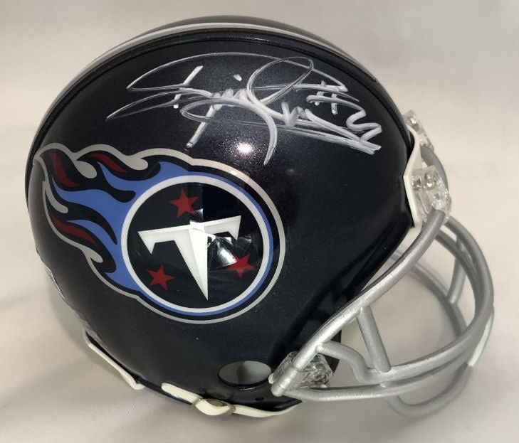 Derrick Henry Autographed Hand Signed Tennessee Titans Mini Helmet - Beckett COA