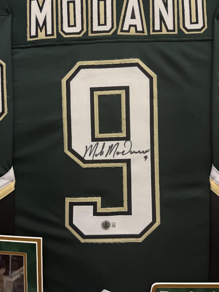 Mike Modano Autographed Hand Signed Custom Framed Dallas Stars Jersey - Beckett COA