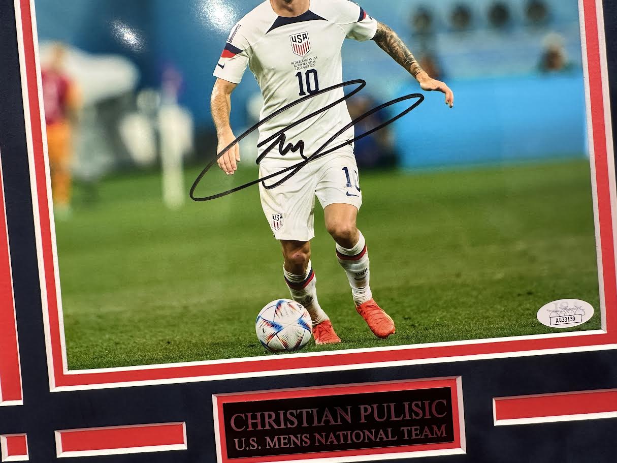 Christian Pulisic Autographed Hand Signed Custom Framed 8x10 U.S. Men's National Team Photo - JSA COA