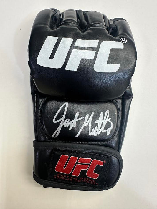 Justin Gaethje Autographed Hand Signed UFC Glove - Beckett COA