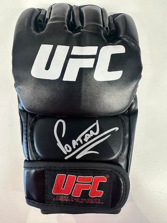 Alex Pereira Autographed Hand Signed UFC Glove - Beckett COA