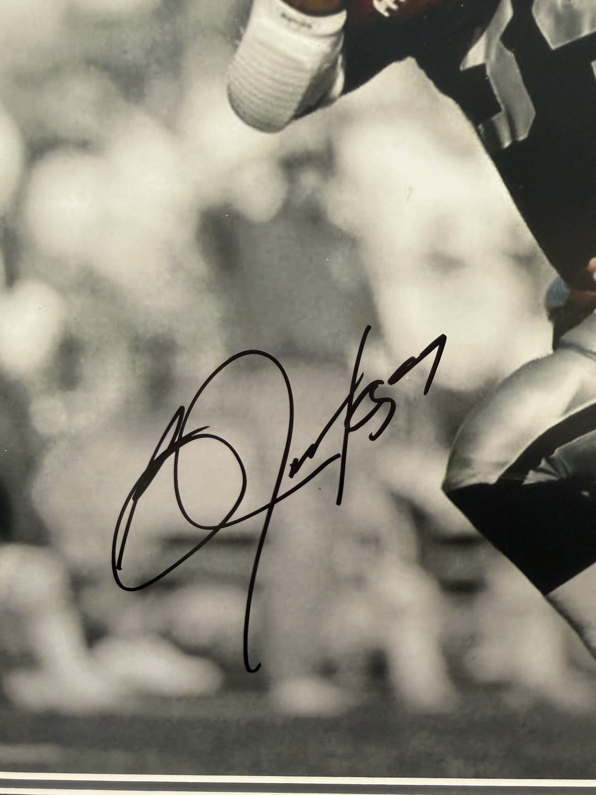 Bo Jackson Autographed Hand Signed Custom Framed Oakland Raiders 16x20 Photo - Beckett COA