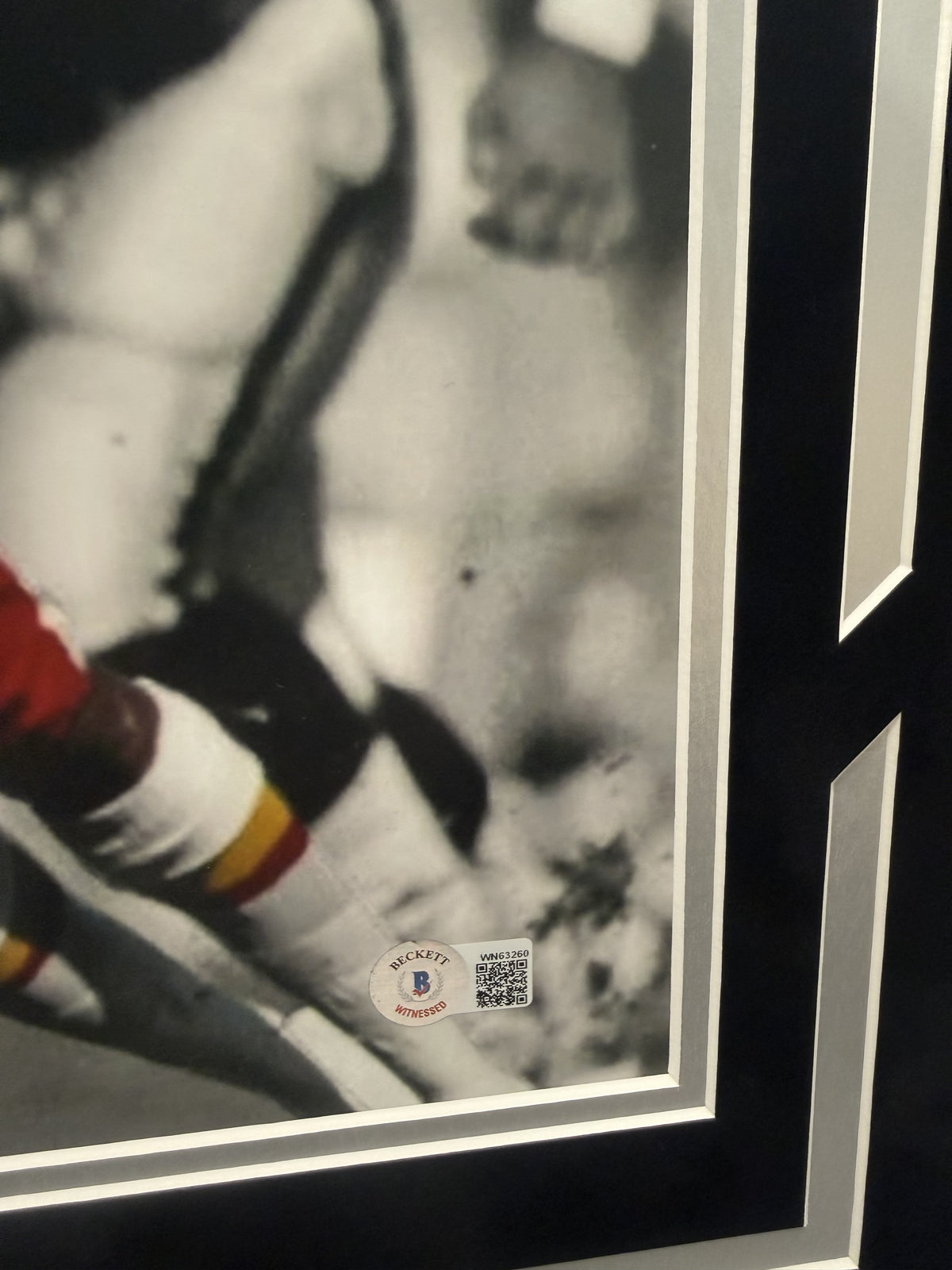 Bo Jackson Autographed Hand Signed Custom Framed Oakland Raiders 16x20 Photo - Beckett COA