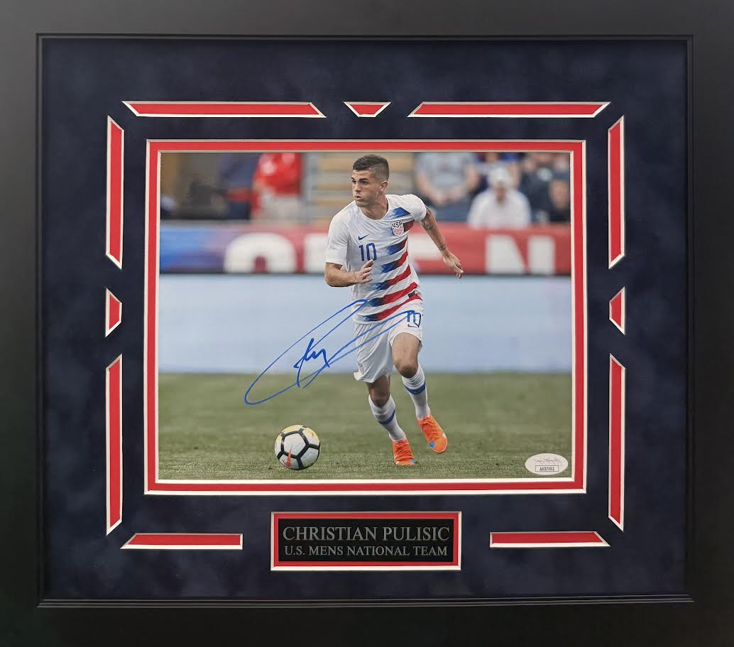 Christian Pulisic Autographed Hand Signed Custom Framed 8x10 U.S. Men's National Team Photo - JSA COA
