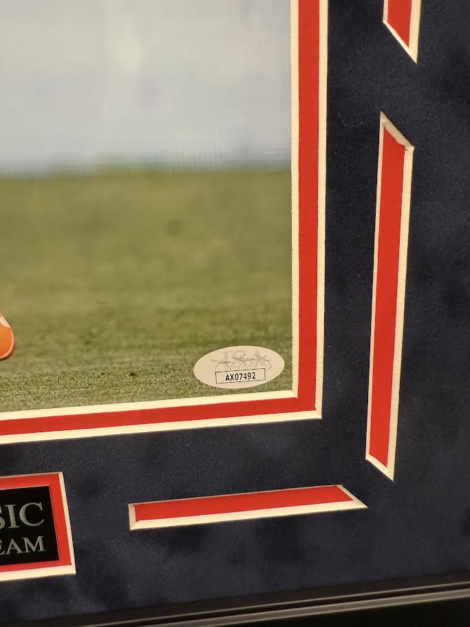 Christian Pulisic Autographed Hand Signed Custom Framed 8x10 U.S. Men's National Team Photo - JSA COA