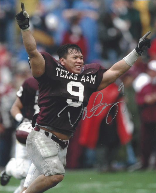 Dat Nguyen Autographed Hand Signed Vertical 8x10 Texas A&M Photo