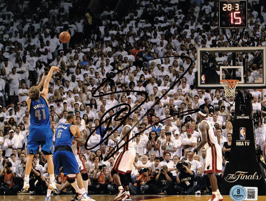 Dirk Nowitzki Autographed Hand Signed Dallas Mavericks 8x10 Photo - Beckett COA