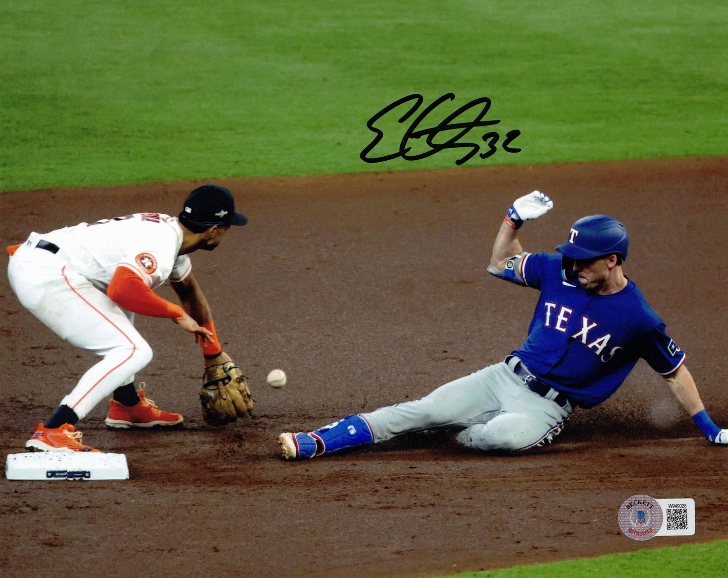 Evan Carter Autographed Hand Signed 8x10 Texas Rangers Horizontal Photo - Beckett COA