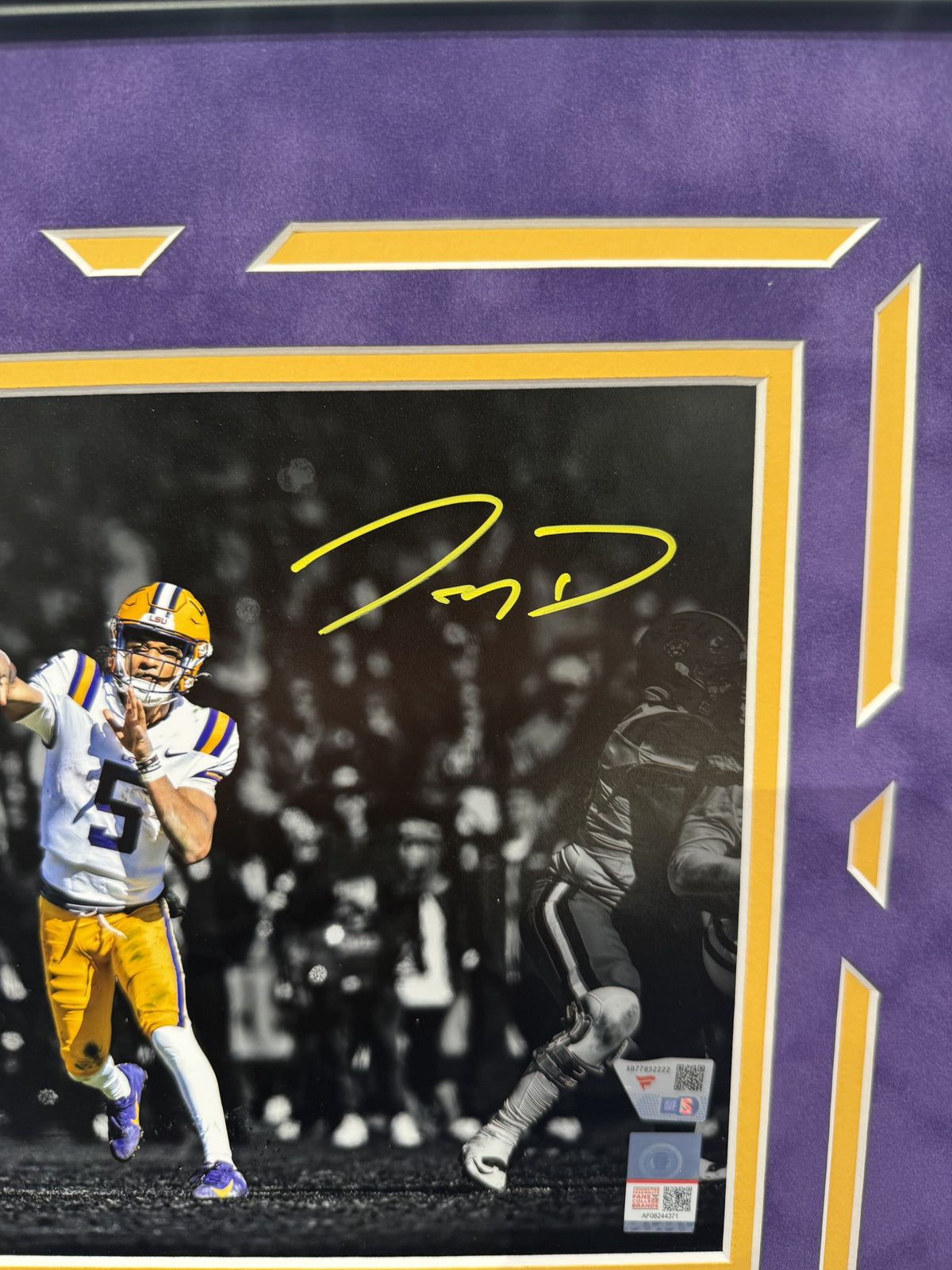 Jayden Daniels Autographed Hand Signed Custom Framed 8x10 LSU Tigers Photo - Fanatics COA