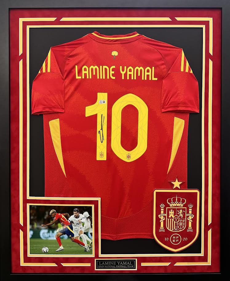 Lamine Yamal Autographed Hand Signed Custom Framed Spain Jersey - Beckett COA
