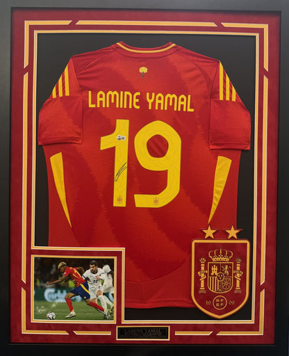 Lamine Yamal Autographed Hand Signed Custom Framed Spain Jersey - Beckett COA