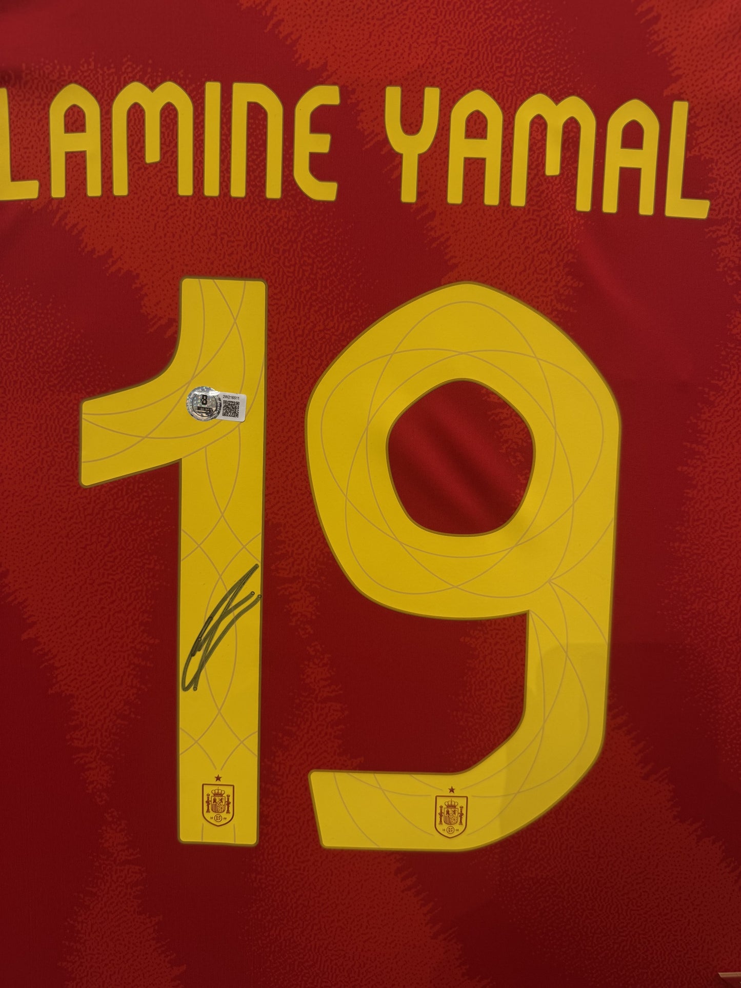 Lamine Yamal Autographed Hand Signed Custom Framed Spain Jersey - Beckett COA