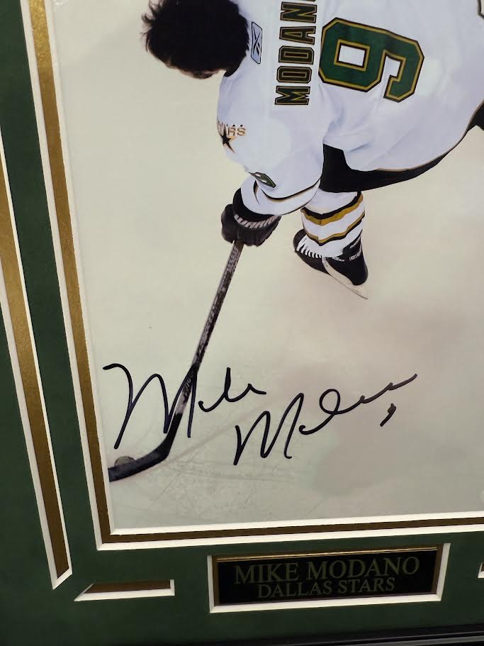 Mike Modano Autographed Hand Signed Custom Framed 8x10 Dallas Stars Photo - PSA/DNA COA