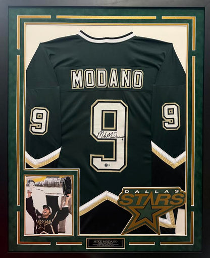 Mike Modano Autographed Hand Signed Custom Framed Dallas Stars Jersey - Beckett COA