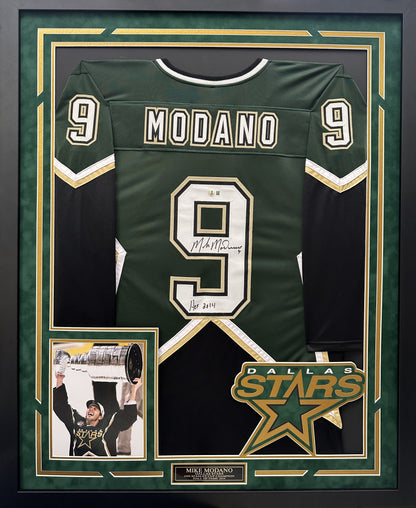Mike Modano Autographed Hand Signed Custom Framed Dallas Stars Jersey - Beckett COA