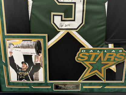 Mike Modano Autographed Hand Signed Custom Framed Dallas Stars Jersey - Beckett COA