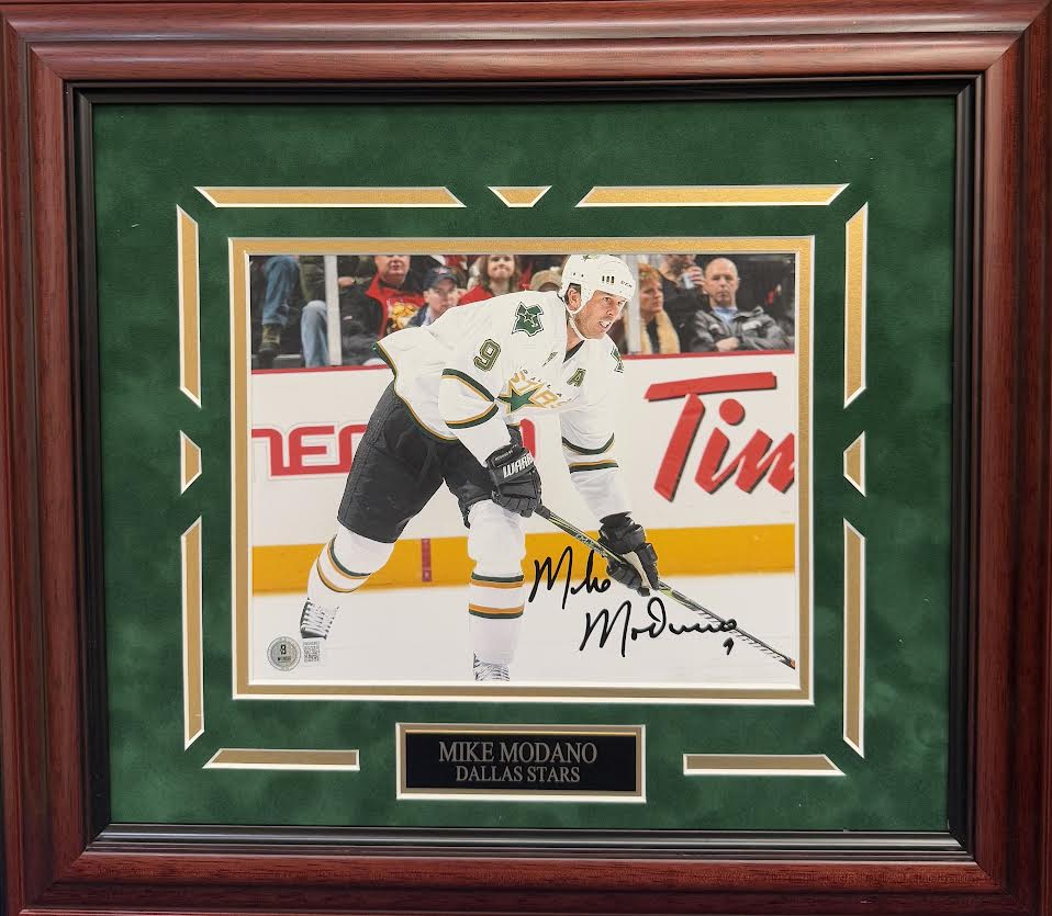 Mike Modano Autographed Hand Signed Custom Framed 8x10 Dallas Stars Photo - Beckett COA