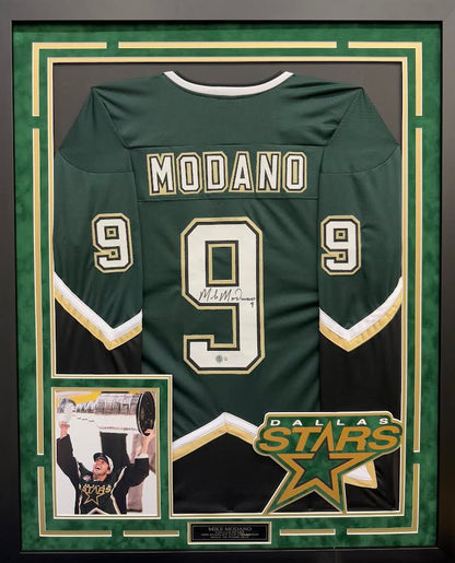 Mike Modano Autographed Hand Signed Custom Framed Dallas Stars Jersey - Beckett COA