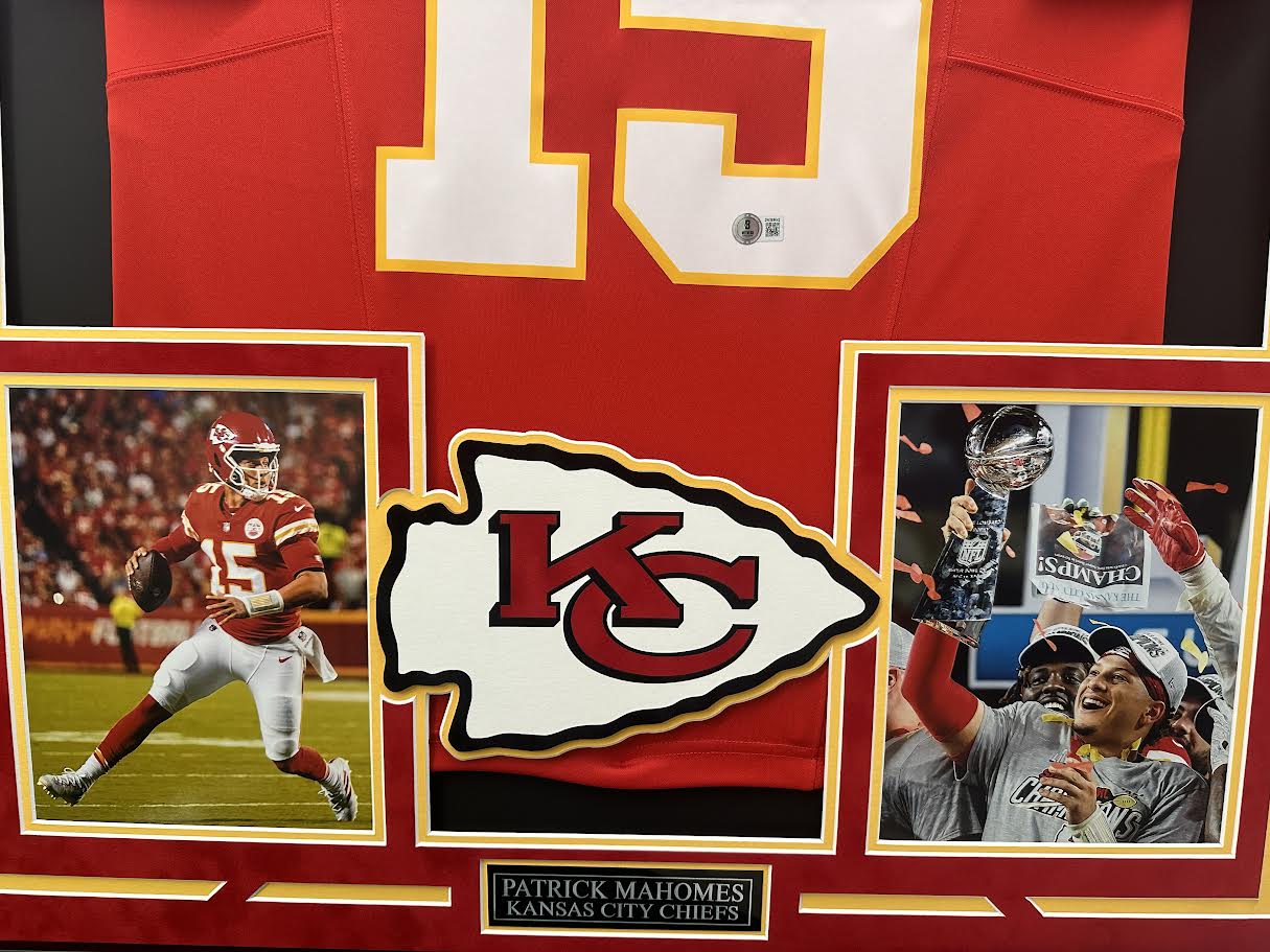 Patrick Mahomes Autographed Hand Signed Custom Framed Kansas City Chiefs Jersey - Beckett COA