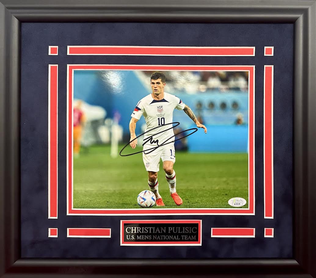 Christian Pulisic Autographed Hand Signed Custom Framed 8x10 U.S. Men's National Team Photo - JSA COA