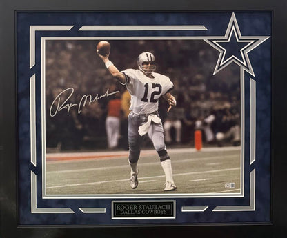 Roger Staubach Autographed Hand Signed Custom Framed 16x20 Dallas Cowboys Photo - Beckett COA