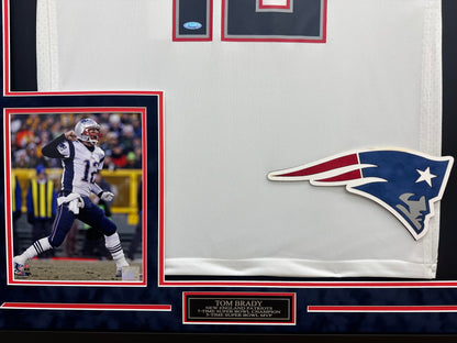 Tom Brady Autographed Hand Signed Custom Framed New England Patriots Jersey - Fanatics COA