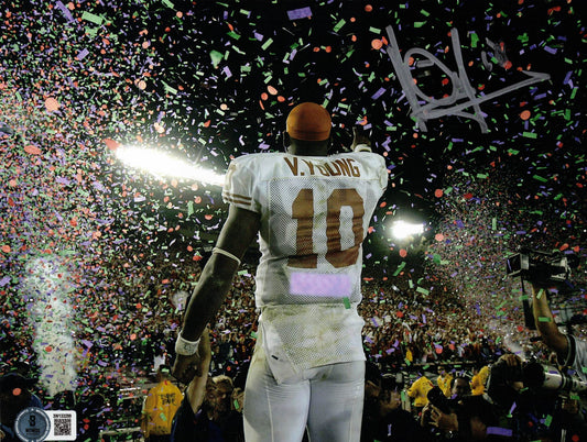 Vince Young Autographed Hand Signed 8x10 Texas Longhorns Photo - Beckett COA