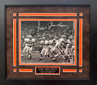 Jim Brown Autographed Hand Signed Custom Framed 8x10 Cleveland Browns Photo - Beckett COA